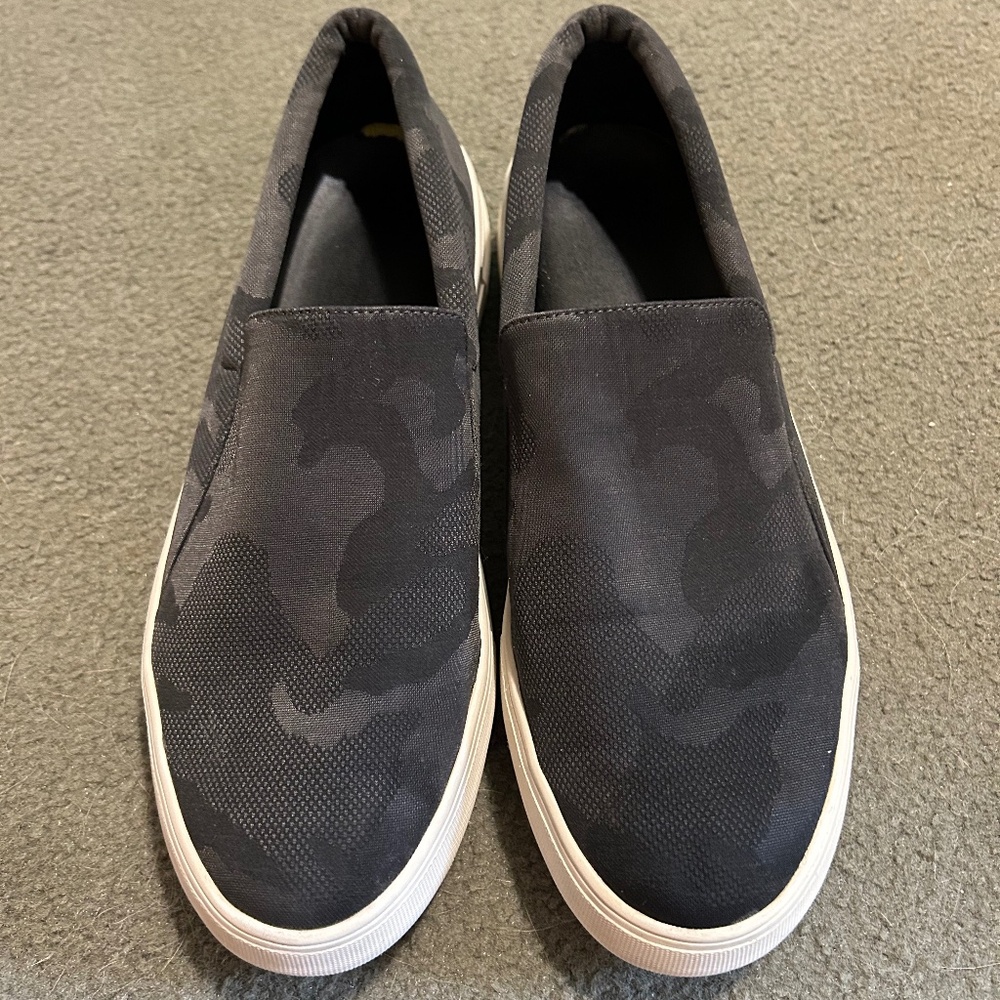 Vince Camuto  Slip On Black and Charcoal Gray Camo  Pattern Shoe
